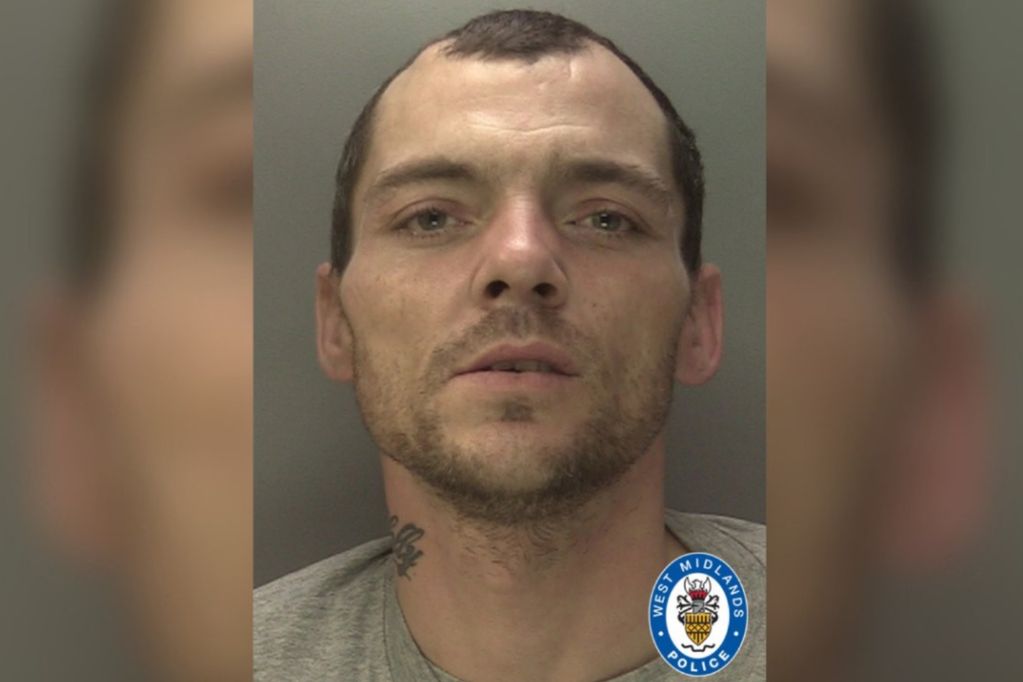 Anthony Russell bị cáo buộc đã tấn công Ian Huntley tại nhà tù HMP Frankland.