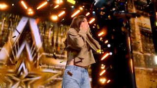 Maya Giotea Makes AGT History with the Quickest GOLDEN BUZZER Ever — A Stunning Cover of Beyoncé’s “Listen” 🎤🌟