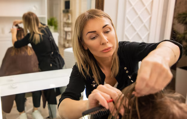 She Left the Salon Quietly — But Her Return an Hour Later Stunned Everyone – Dogrupara News