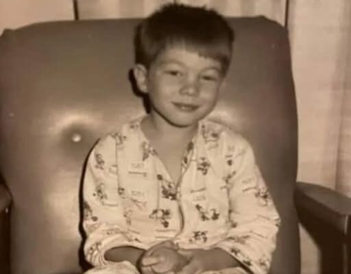 Despite a Difficult Childhood, He Rose from the Midwest to Become a Music Icon – Dogrupara News