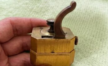 I found this at a flea market, and the seller had no idea what it was. It intrigued me. Does anyone know