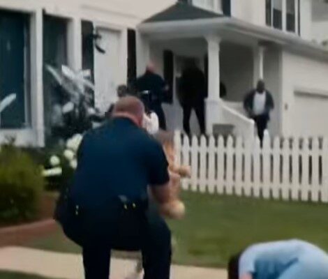The Babysitter Thought The 6-Year-Old Was Just Waving At The Window – Dogrupara News