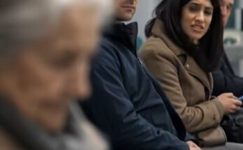 People Quietly Mocked an Elderly Woman in a Hospital Waiting Room—Until a Doctor Asked One Question –