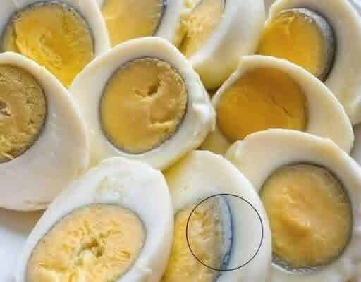 Why Does a Green Ring Appear Around Hard-Boiled Eggs? – Dogrupara News
