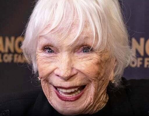 Shirley MacLaine at 91: How the Hollywood Icon Continues to Stay Active and Inspired – Dogrupara News
