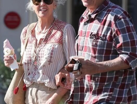 Recognize Them?: Beloved TV Star and His Wife Captured in a Heartwarming Moment! – Dogrupara News