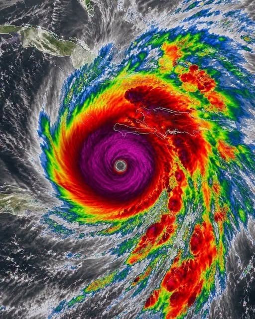 Experts Watched the Forecast in Disbelief as a Powerful Storm Grew Stronger—But That Was Only Part of the Story Unfolding Across the Country – story-veterans.com