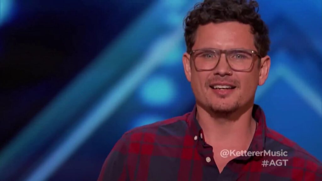 Father of 6 Walks On Quietly… Then Sings a Bee Gees Classic and Makes Simon Slam the Golden Buzzer