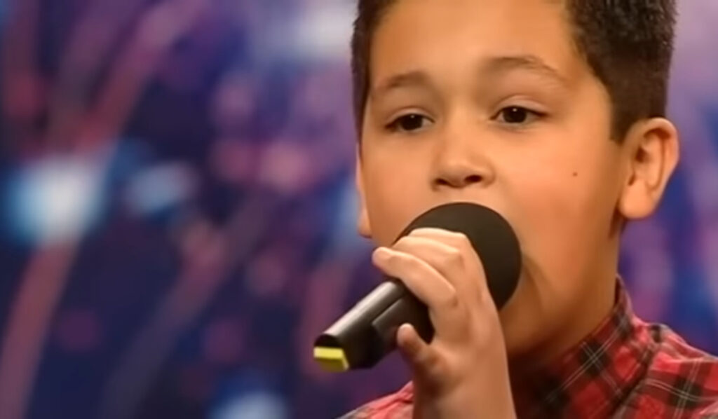 Simon Stops the Audition! A Teen Starts With the Wrong Song—Then Stuns the Judges With a Shocking Twist!