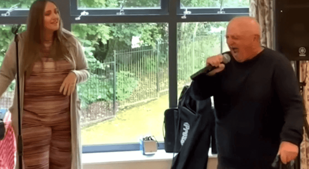 81-Year-Old Sings ‘Unchained Melody’—What Happens Next Leaves Everyone in Awe