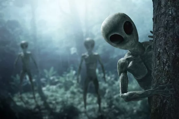 Surprisingly, scientists have made an interesting scientific discovery that interests us in the search for ancient non-terrestrial UFO (OVNI) space vehicles on the Moon, Mars and Mercury. – Amazing