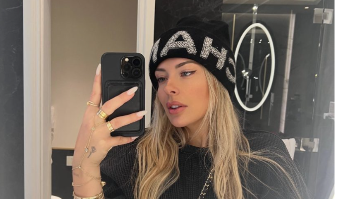 Corinna Kopf – Amazing